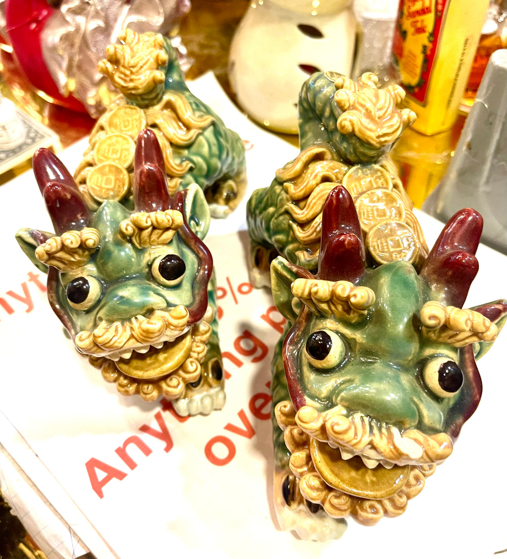Jade Pixiu statue,pixiu symbol,pixiu Chinese,Pixiu is a symbol of good luck and money