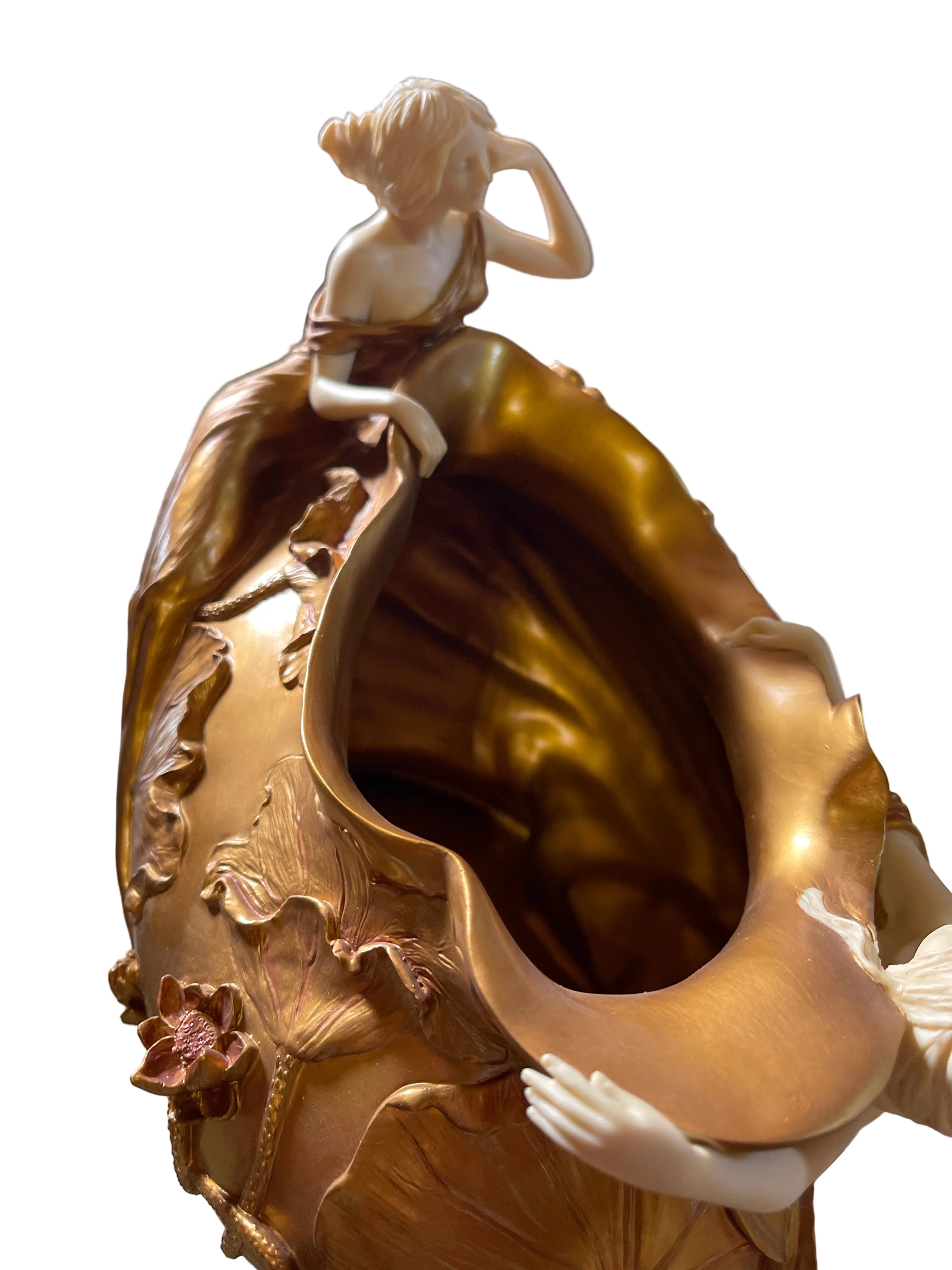 Gold Bowl Art Nouveau women on the gold Bowl