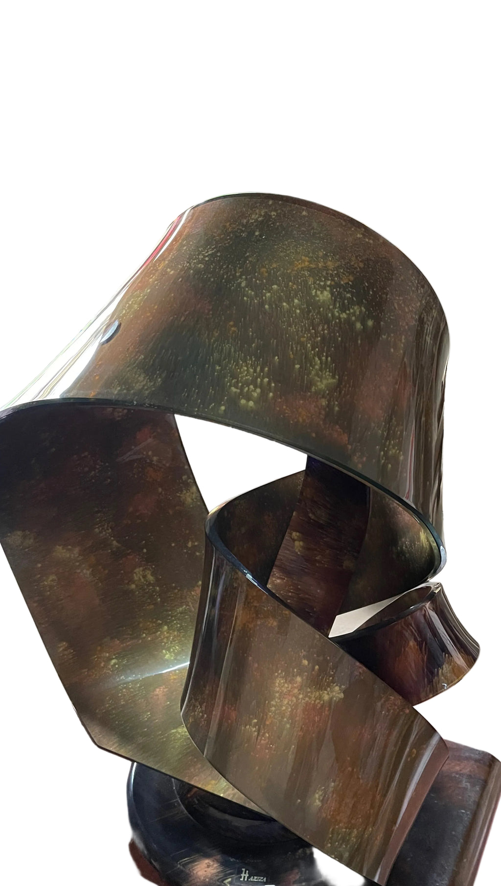 Acrylic sculpture by Shlomi Haziza