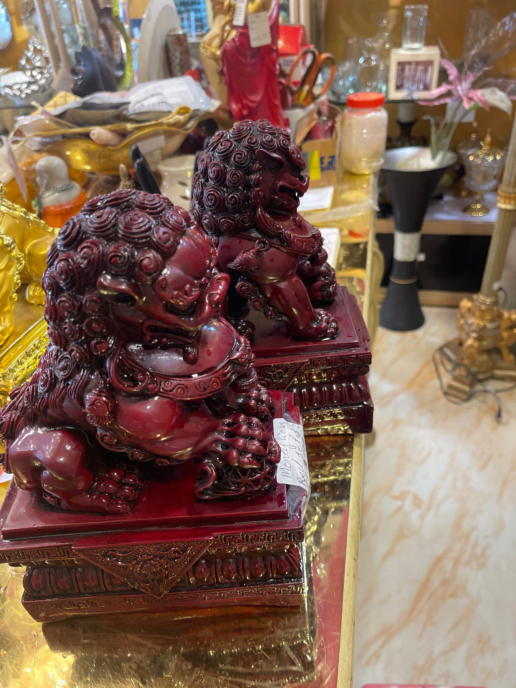 Fu foo dog in burgundy, red cour very heavy 9.5” H