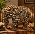 Very exclusive hand, Carved elephant