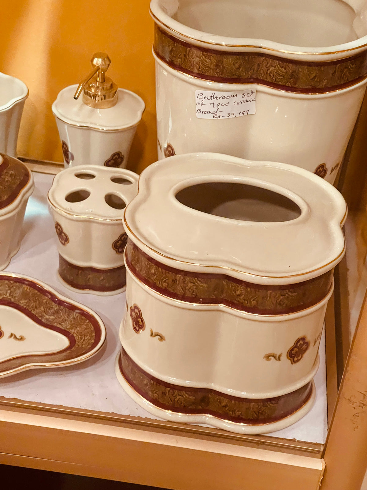 Luxurious Bath Room Set 8 Pcs