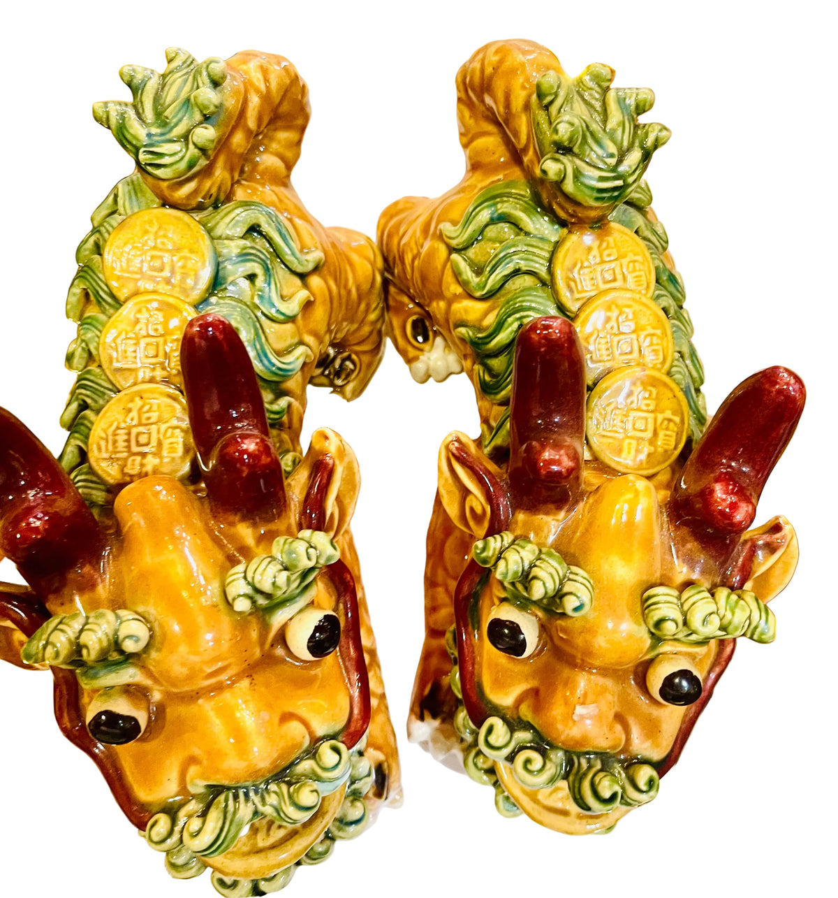 Jade Pixiu statue,pixiu symbol,pixiu Chinese,Pixiu is a symbol of good luck and money