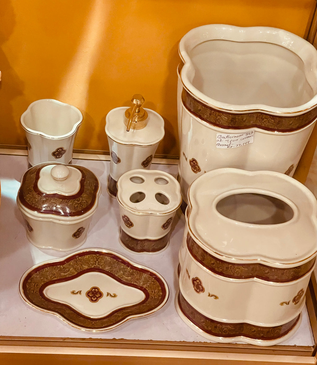 Luxurious Bath Room Set 8 Pcs