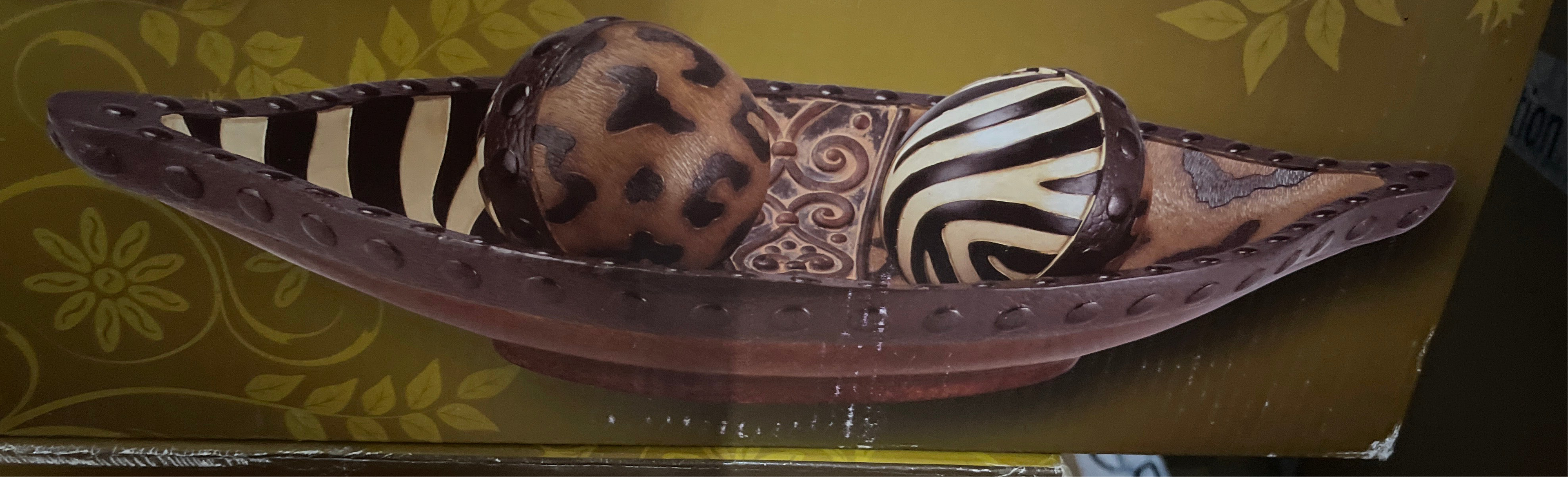 Safari Collection Bowl With Balls