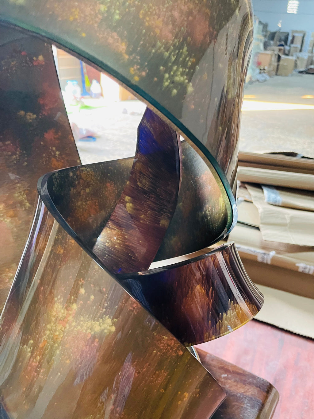 Acrylic sculpture by Shlomi Haziza