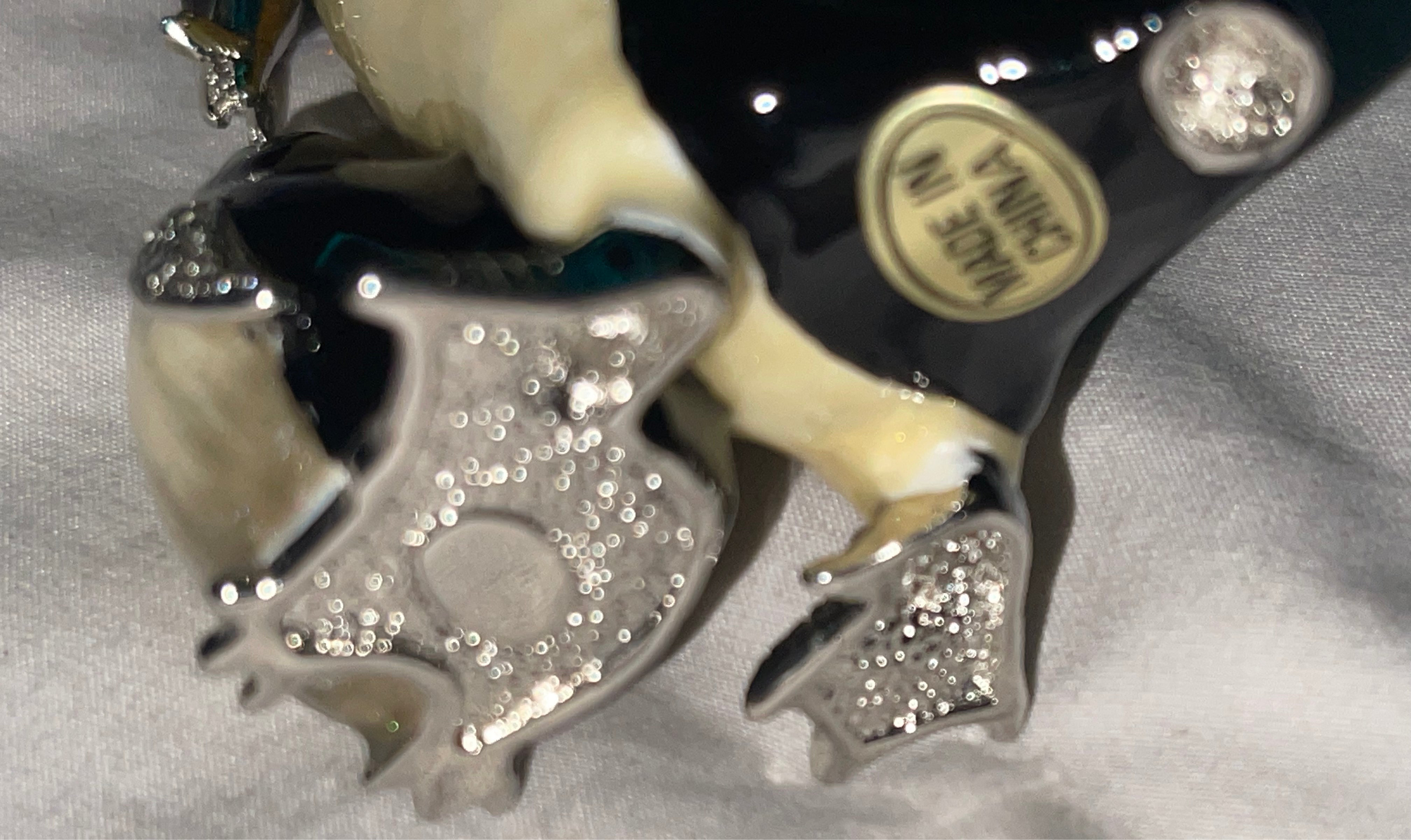 Penguin Trinket Box 18 K gold or silver plated trims