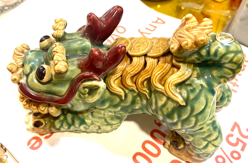 Jade Pixiu statue,pixiu symbol,pixiu Chinese,Pixiu is a symbol of good luck and money flowing