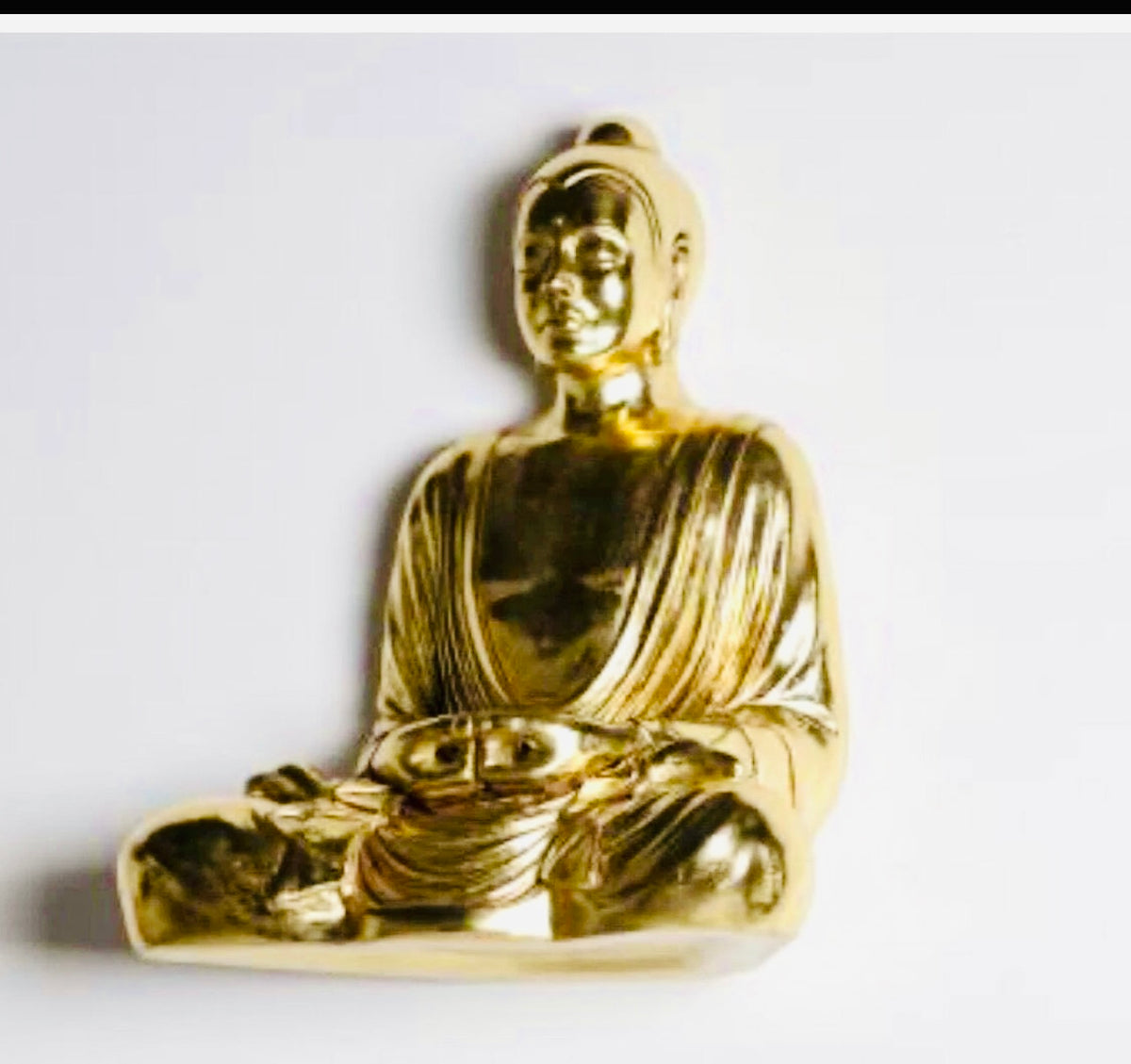 Gold Buddha Siting Statue