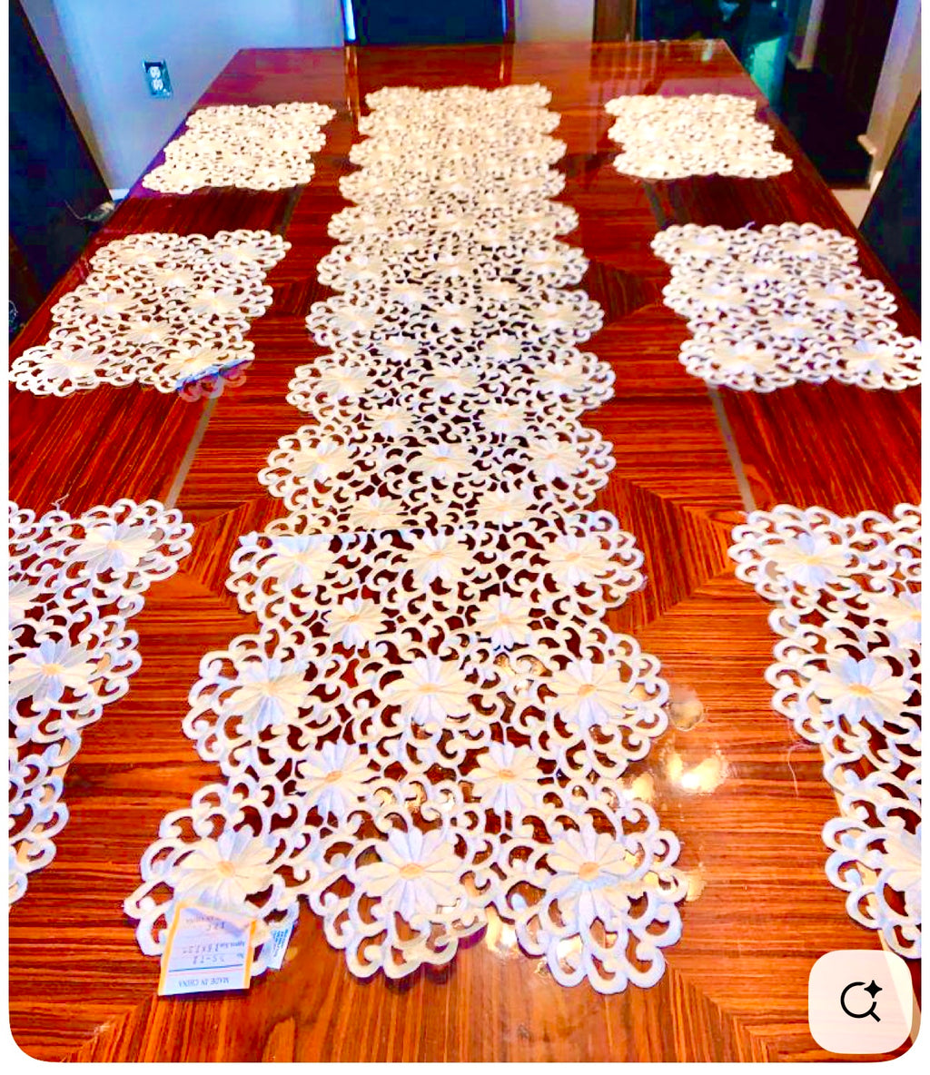 Luxurious embroidery Table Runner and placemats set