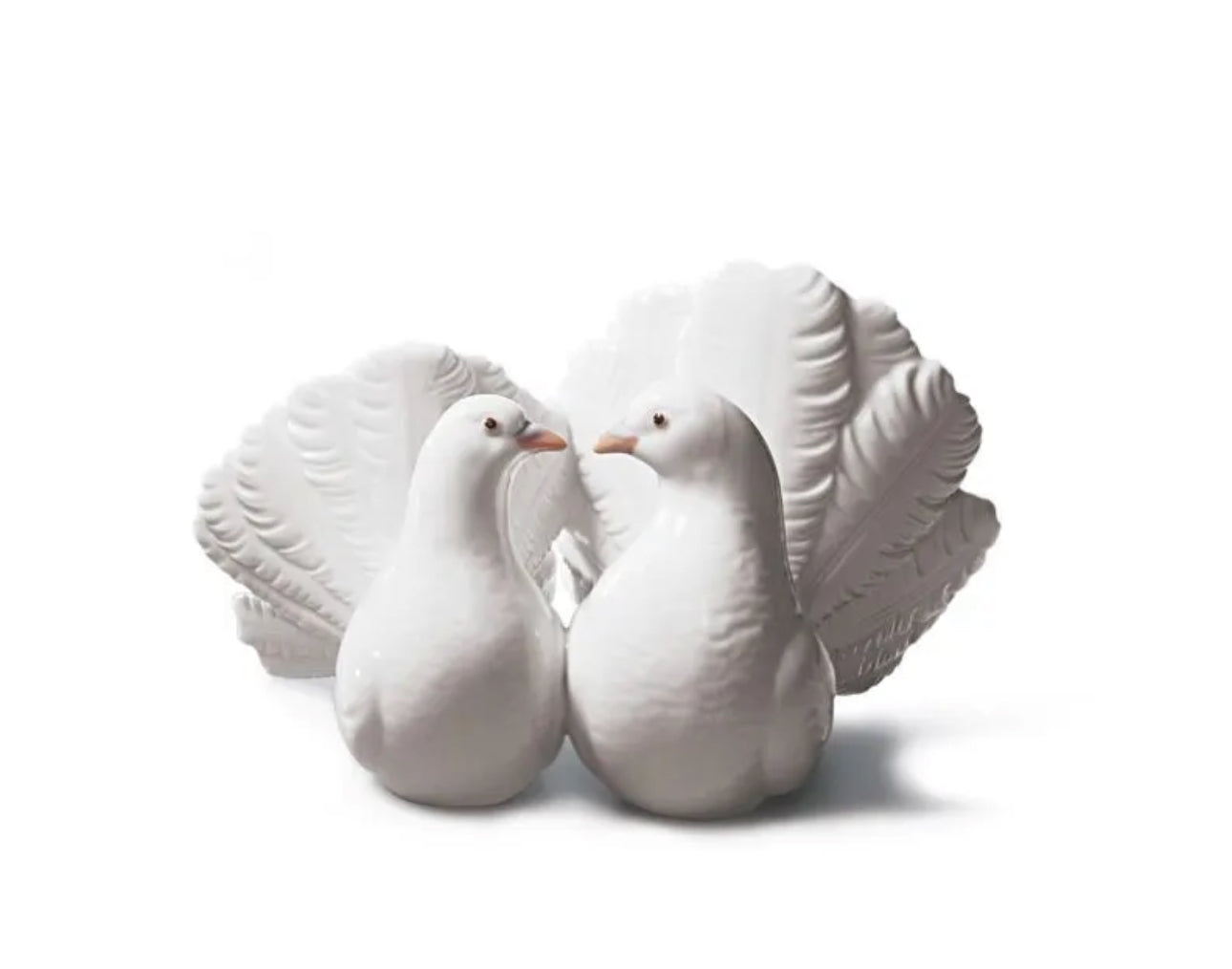 Lladro 01001169 Figurine Couple Of Doves