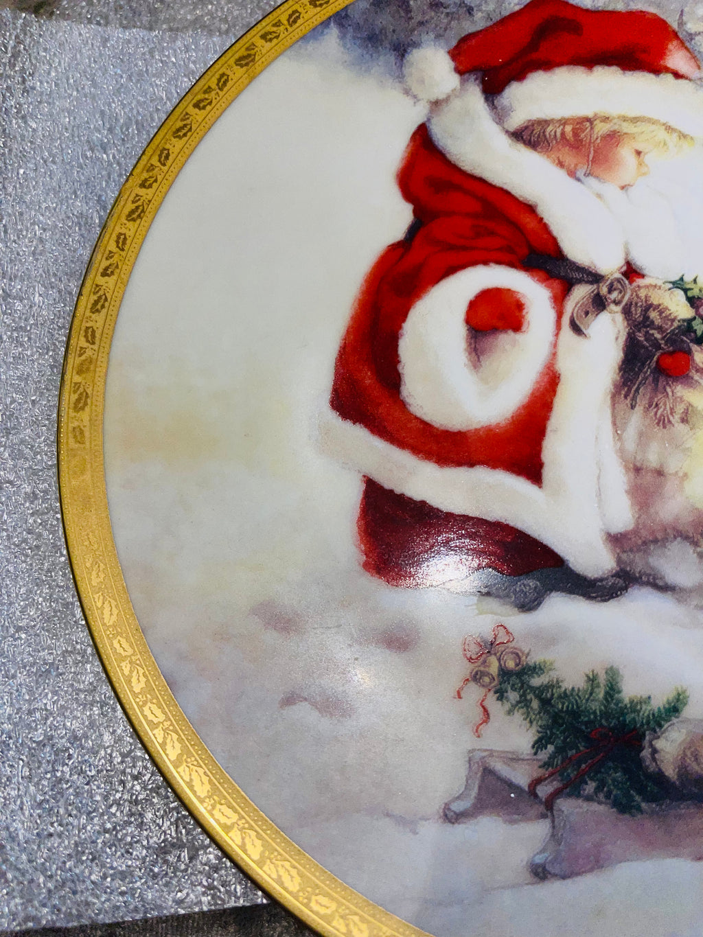 Santa's Littlest Reindeer Plate: 24K Gold Trim Hamilton Collection