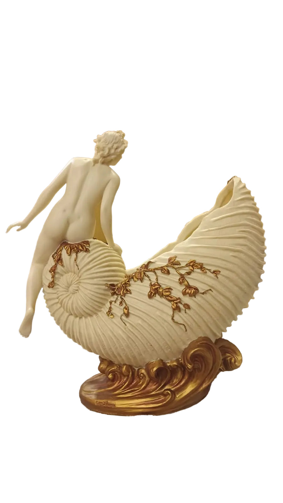 Art nouveau decorative bowl with women sitting on it